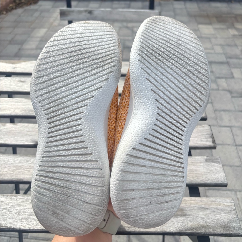 Allbirds Tree Runners Yellow Sneakers Womens 8 - Picture 9 of 9